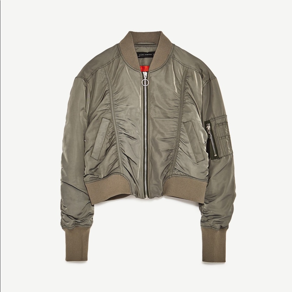 Cropped Puffer Bomber - Picture 3 of 5